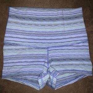 Lululemon High Rise Boogie Short Roll Down sz 4